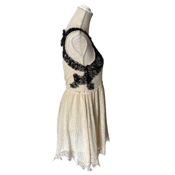 Free People Women Cream & Black Lace Casual Mini Dress - Picture 7 of 14